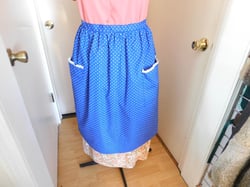 Blue apron, blue polka dot, lace trim, woman&#39;s half apron, garden apron, kitchen apron, cooking apron, baking apron, pioneer apron, handmade